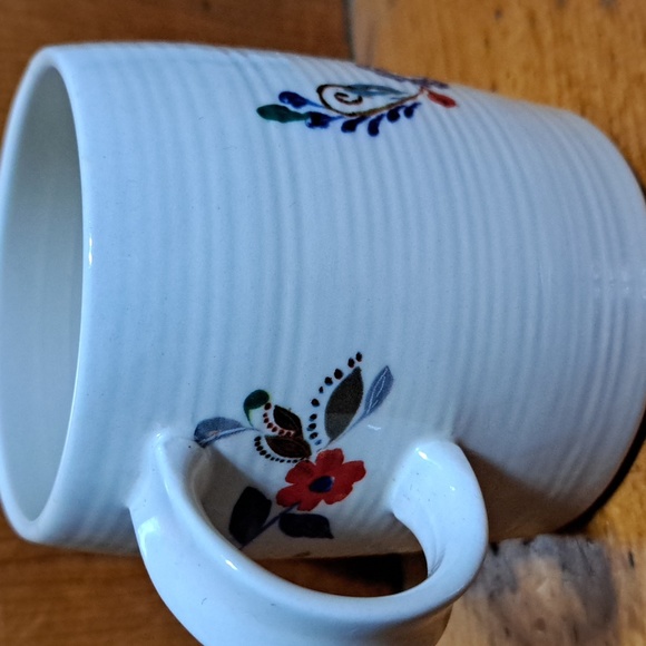 Anthropologie Starla Halfman Monogram Letter J 10 ounce mug - Picture 2 of 4